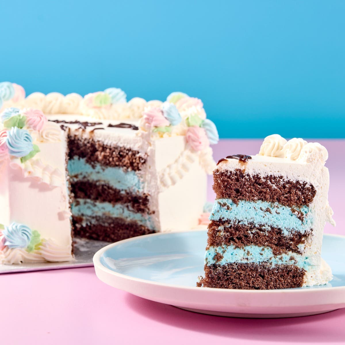 Gender Reveal Vintage Rose Heart Cake