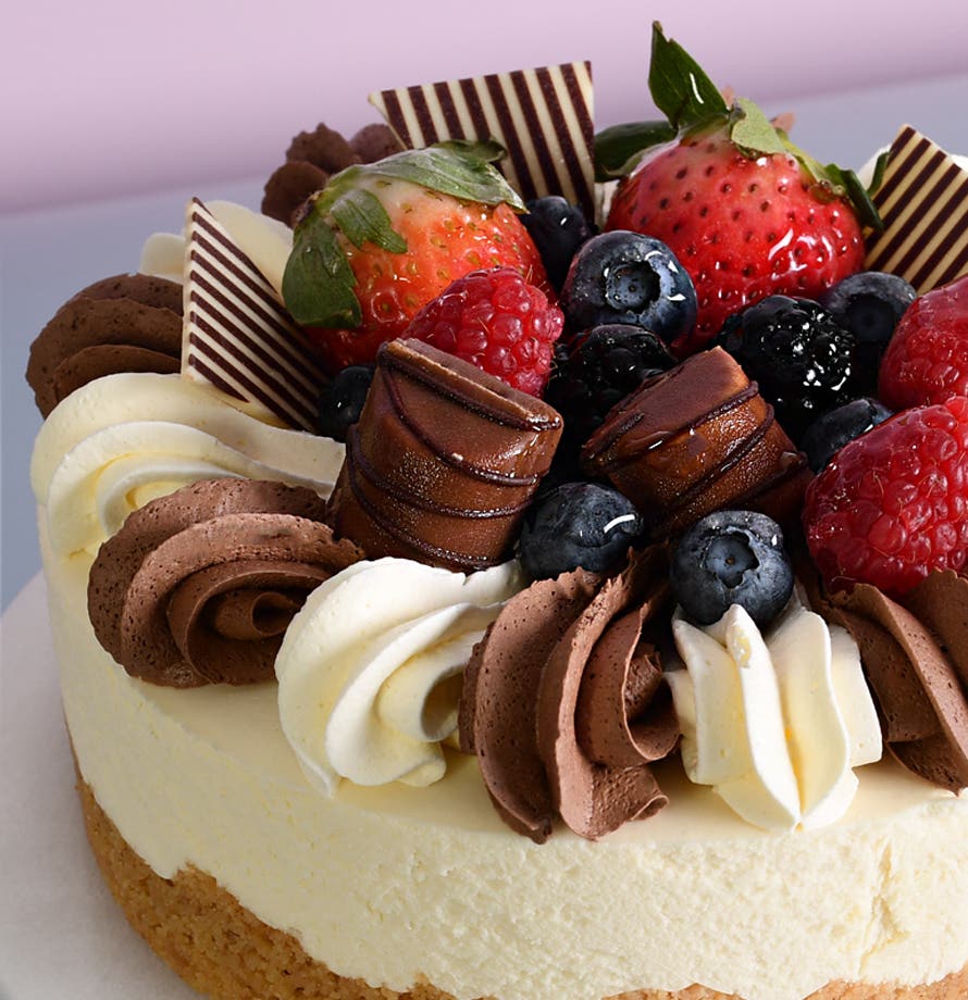 Vanilla Forest Fruit Cheesecake