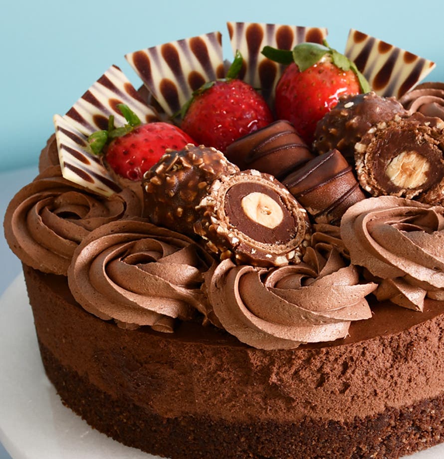 Fully Loaded Choc Hazelnut Cheesecake