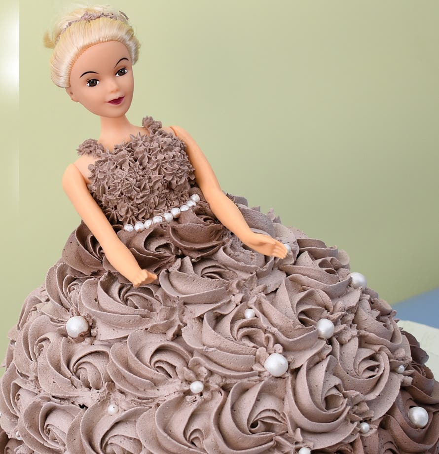Pearl Brown Gown Doll Cake