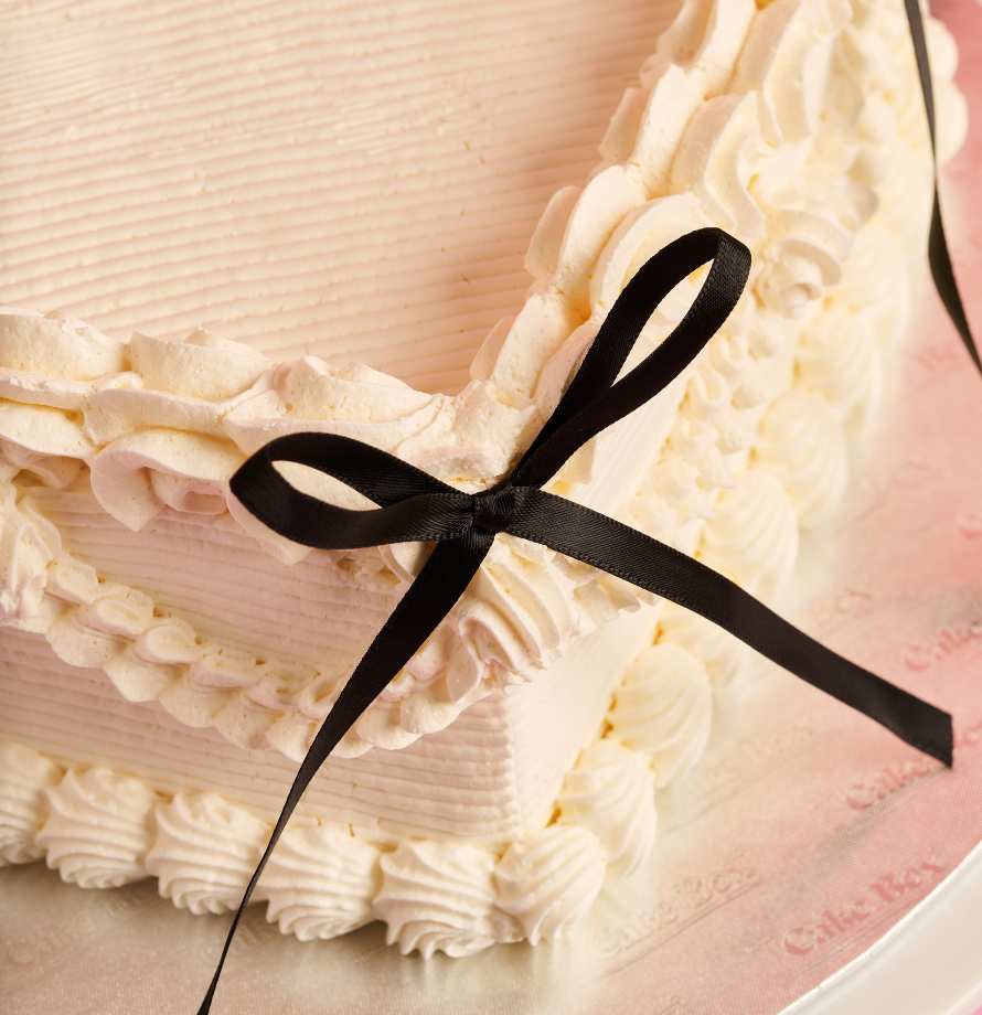 Vintage Heart Bow Cake