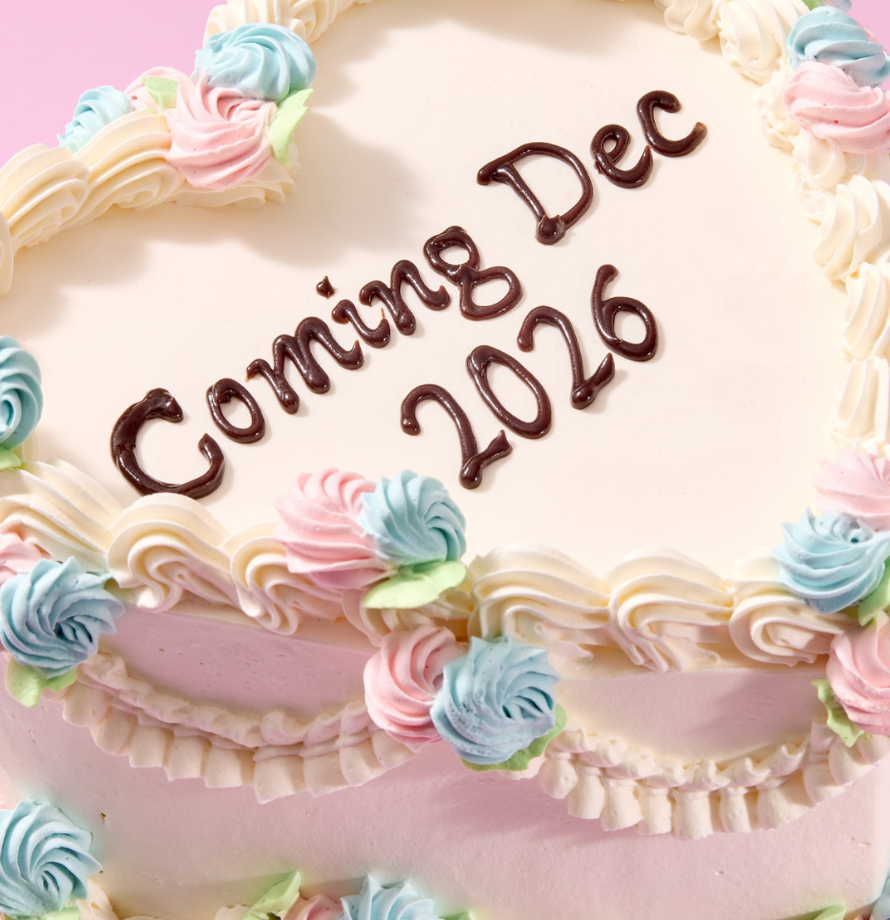 Gender Reveal Vintage Rose Heart Cake
