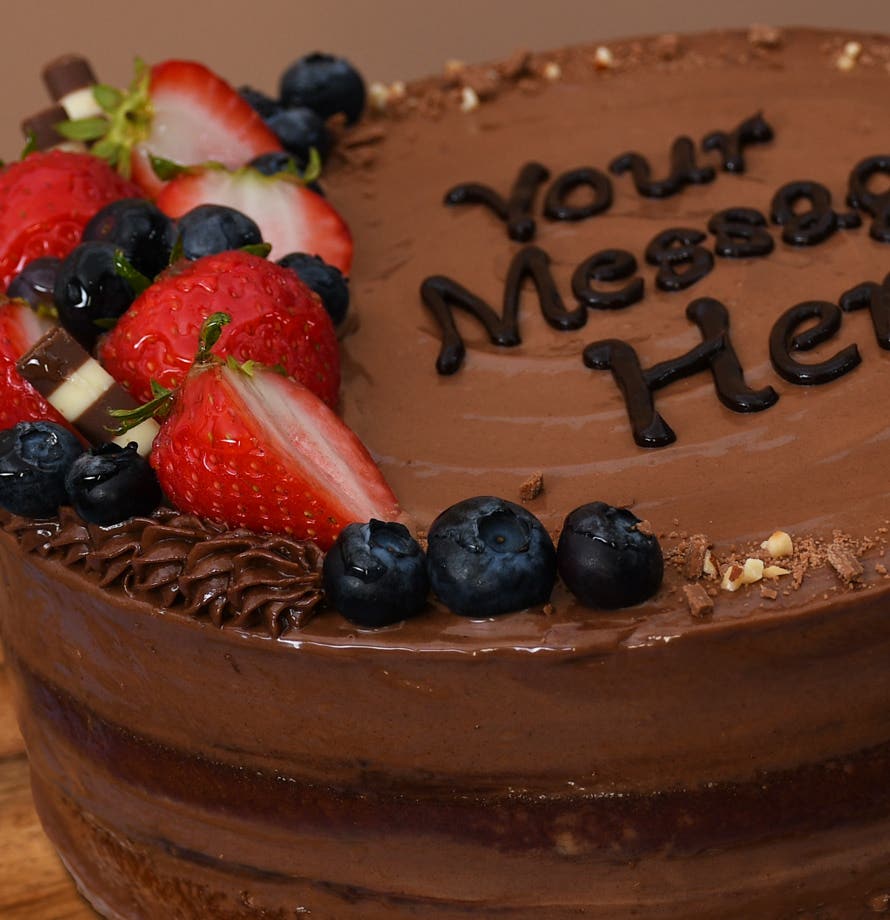 Glazed Berry Naked Cake with Nutella®