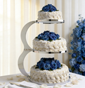 Rosace à trois étages avec des roses bleues