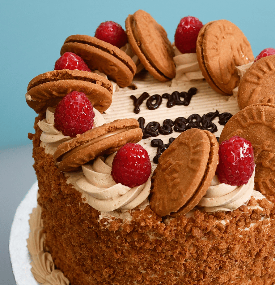 Raspberry Speculoos Bliss Round Cake