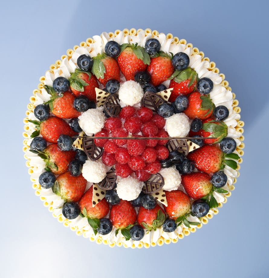 Eid White Chocolate Berry Bliss Cake