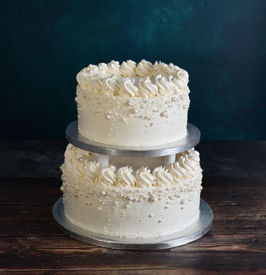 White Pearl Wedding Cake