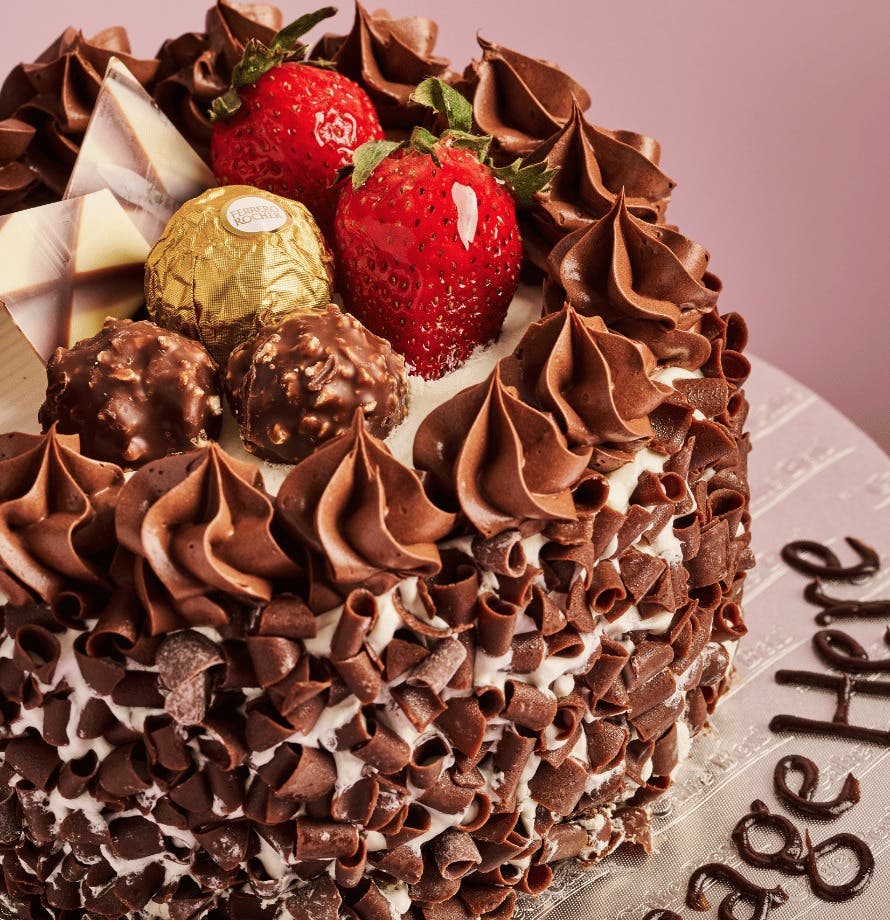 Choc Hazelnut Strawberry Cake