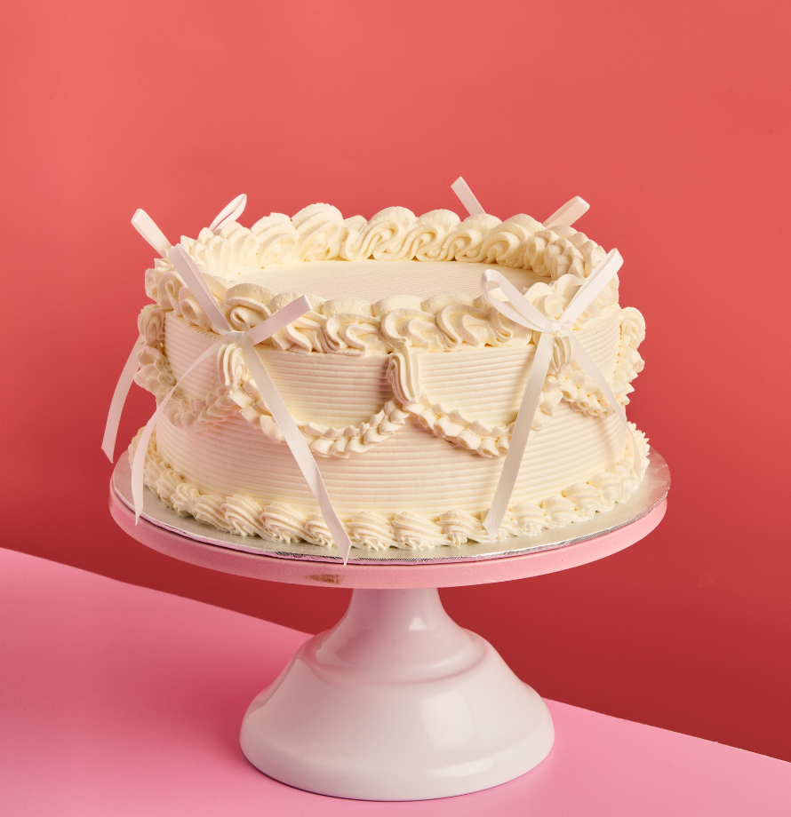 Vintage White Bow Cake