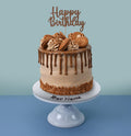 Gâteau haut au caramel croquant, spéculoos et glaçage