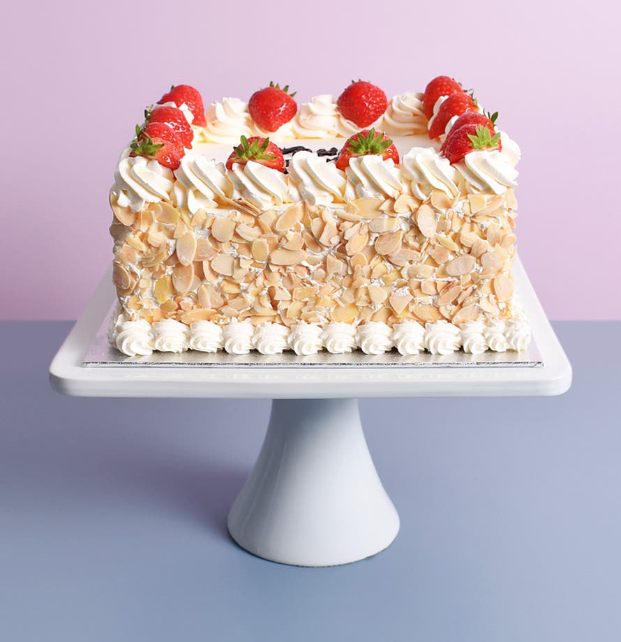 Almond & Strawberry